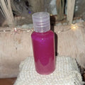 Flacon de concentré de parfum d'ambiance 30ml, liquide coloré pour dosage précis, idéal pour réactiver des supports poreux ou booster un brûleur.
